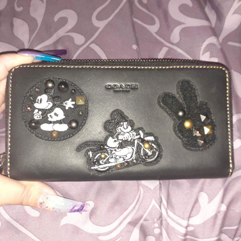 Coach wallet